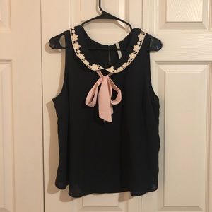 Lauren Conrad Black Lacy Peter Pan Top Size Large